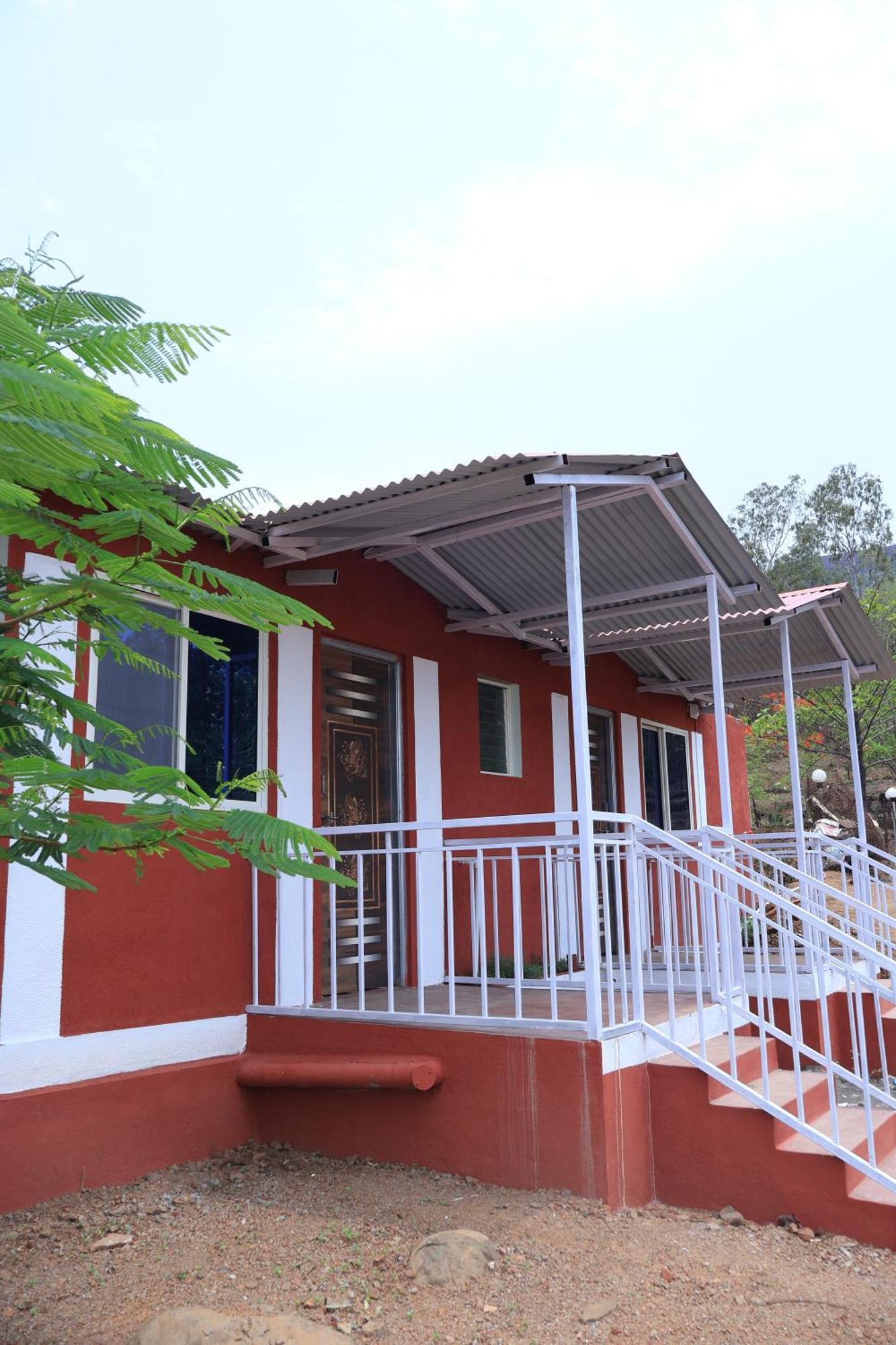 Hotel Mauli Agro Farm Dam View Resort Сатара Екстер'єр фото